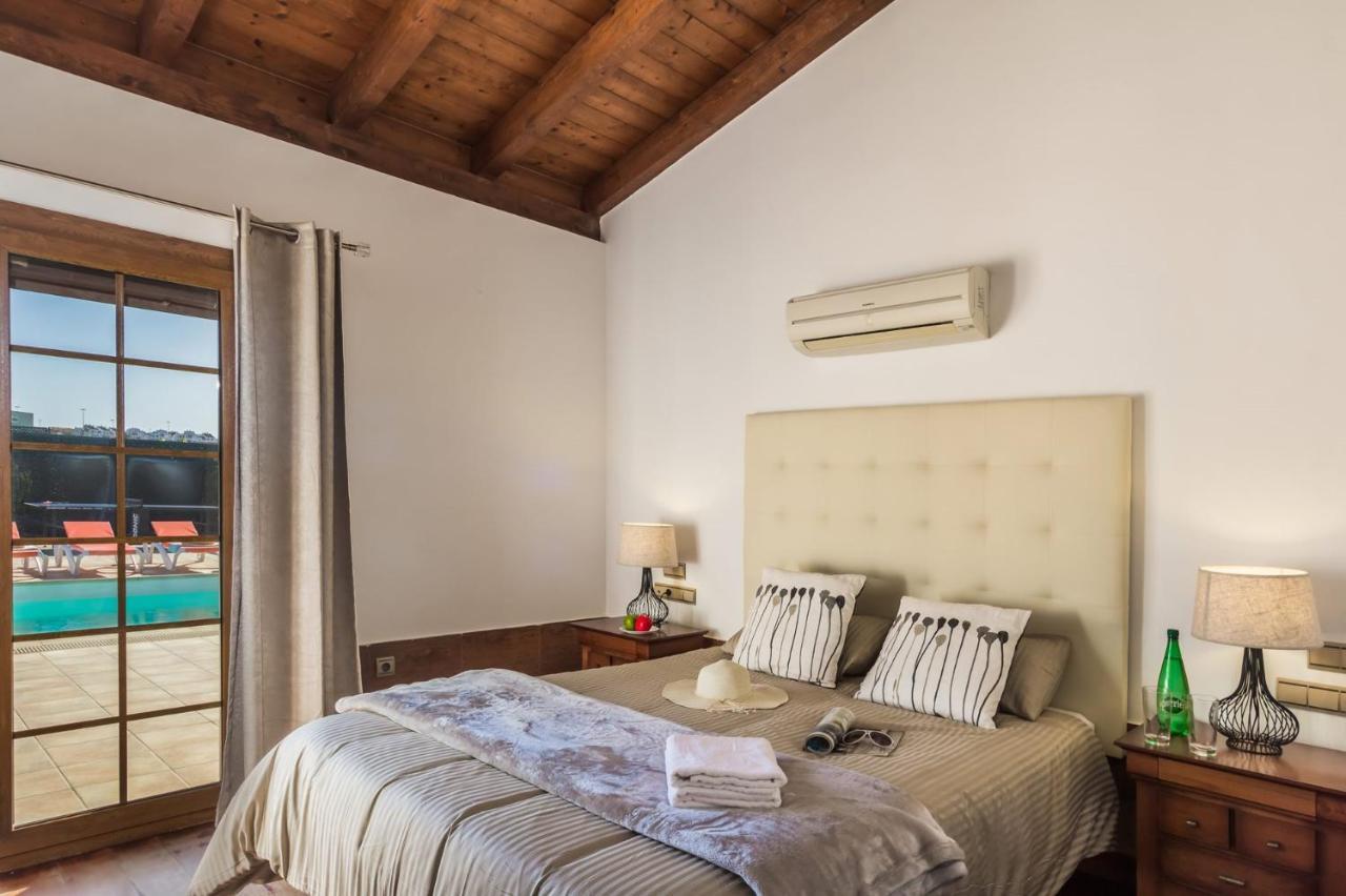 Villa Simona By Villa Plus Corralejo Exteriör bild